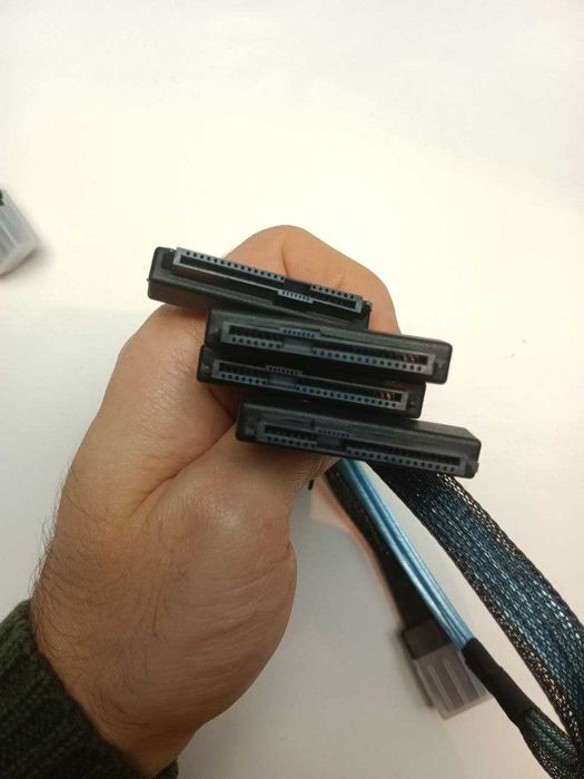 Кабель переходник на диск SATA и SAS 36-pin SFF-8087 SFF-8642 SFF-8482
