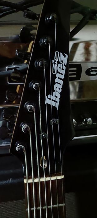 Guitarra Elétrica  Gio Ibanez de 7 Cordas