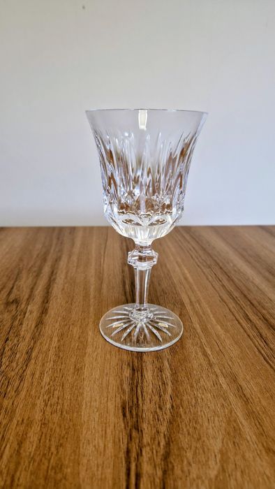 Garrafa + Copos de Cristal