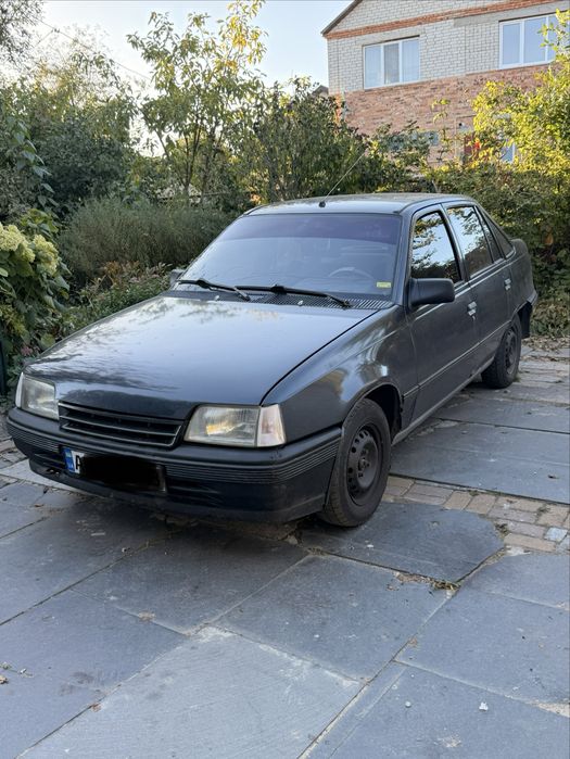 Opel kadett.