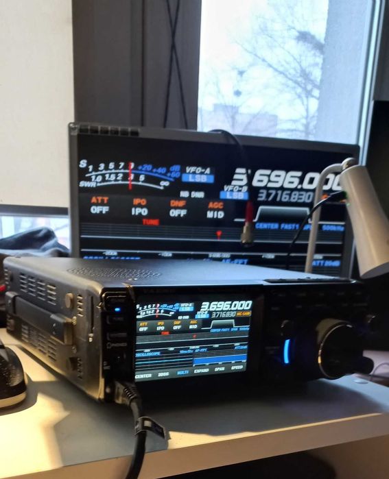 Yaesu FT-710 AESS: Wersja stacjonarna.