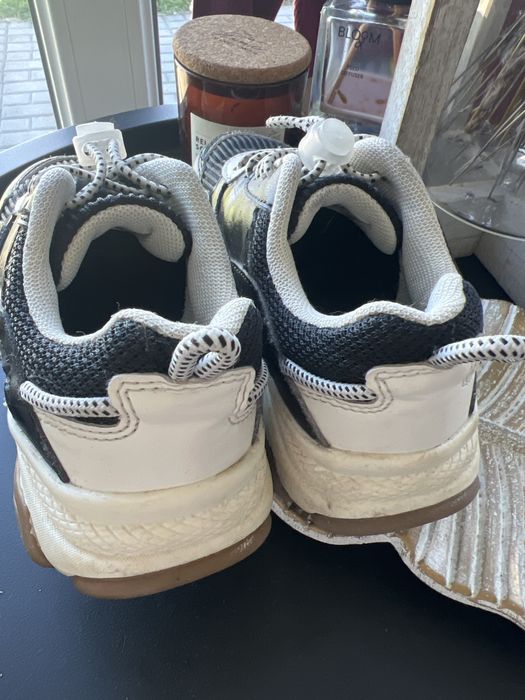 Продам кросівки на хлопчика