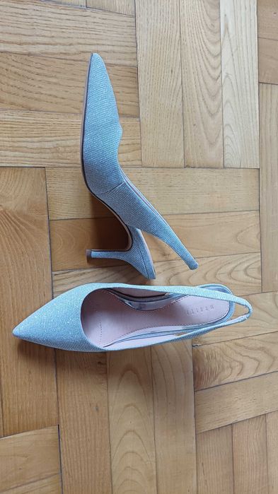 Srebrne czółenka Mohito