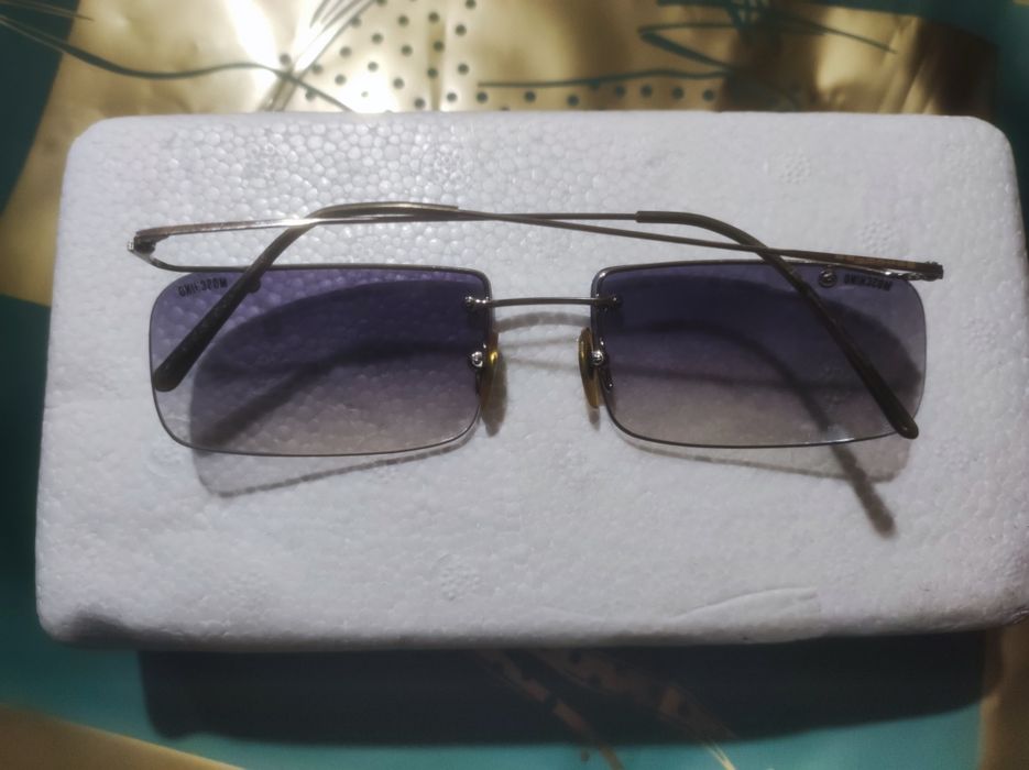 Armação Moschino original – M 3153-S (56-18) – para ajuste