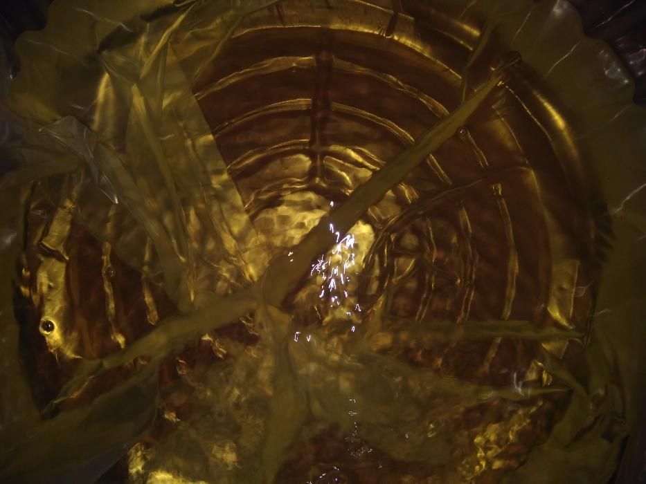 Бочка конусна 200л для меду з пакетом, з перфорацією на дні