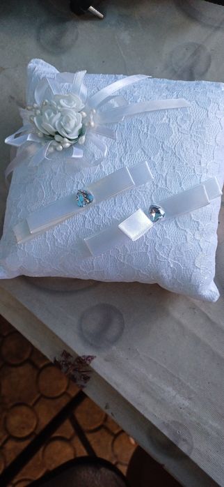 Весільна подушечка