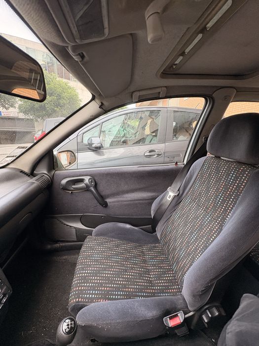 Opel Corsa B 1.5 TD  SPORT —  Estimado • Teto de abrir • Fiável