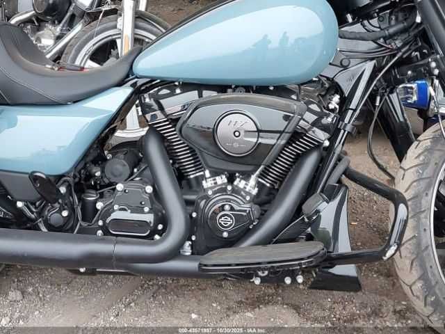 Harley-Davidson FLHX 2024