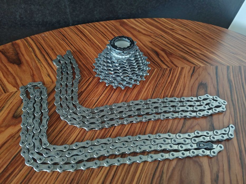 Kaseta PG-1050 i 2x łańcuch PC-1051 (SRAM speed 10)