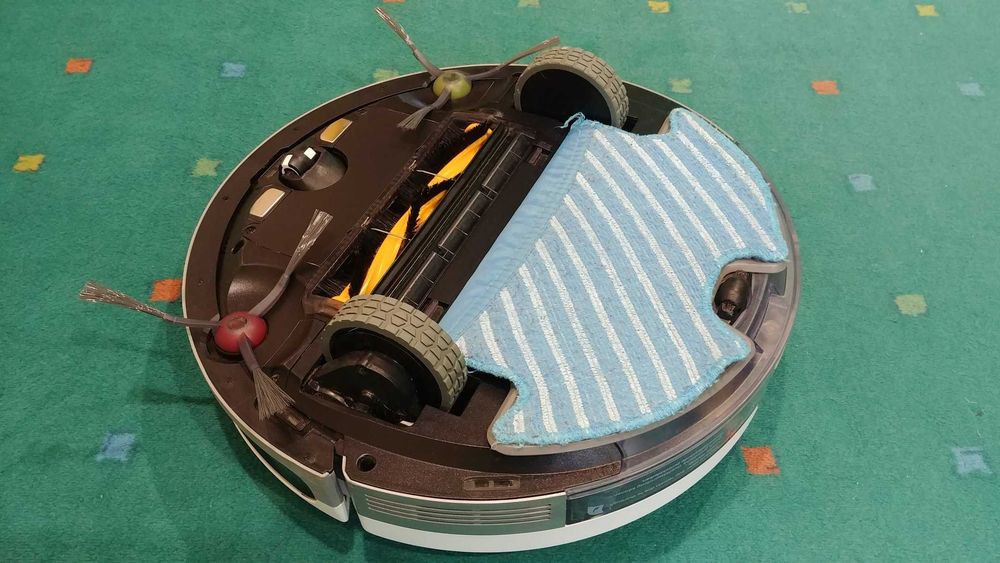Робот-пылесос моющий Ecovacs DEEBOT OZMO 900