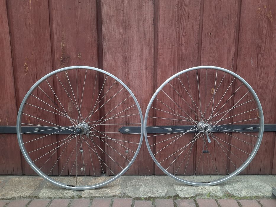DOBRY STAN koła 28" trekking cross gravel lata 80' wolber uniglide