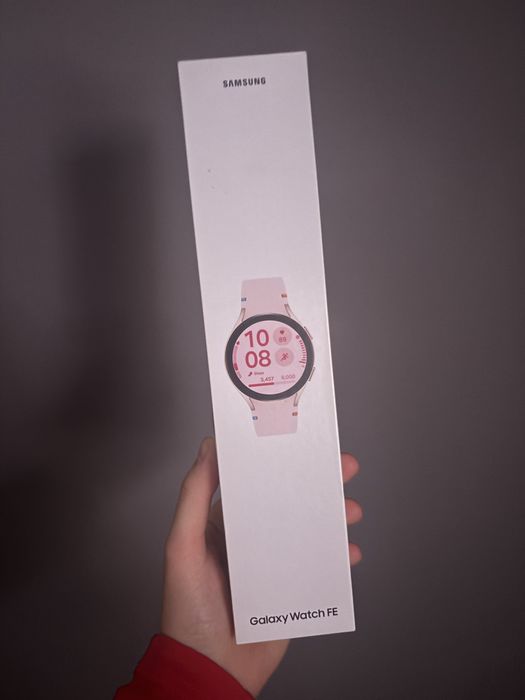 Смарт - часы  Samsung Watch FE 40мм (на гарантии)