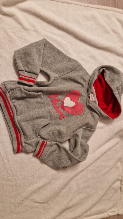 Bluza z kapturem dla dziewczynki