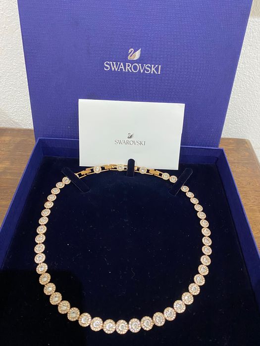 Elegant Swarovski Rose Gold Necklace – The Perfect Valentines Gift