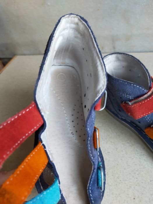 Buty profilaktyczne sandały kapcie skórzane Danielki 24