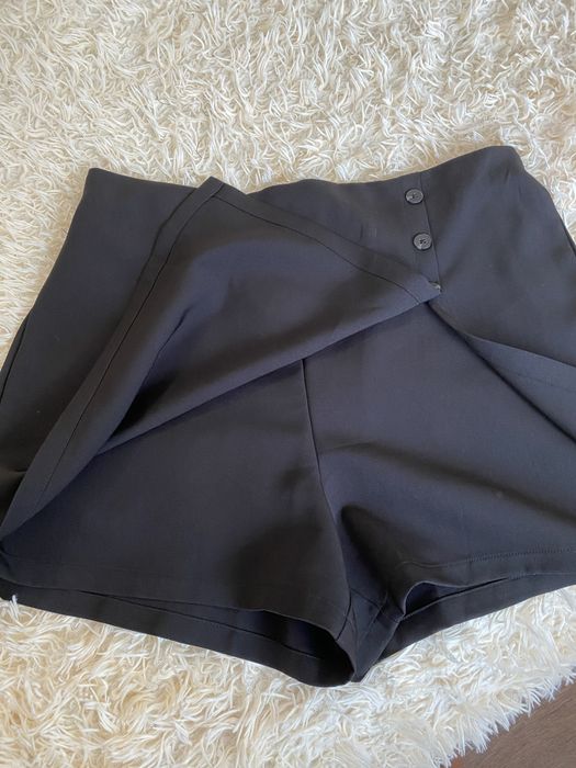 Шорти-юбка Sinsay