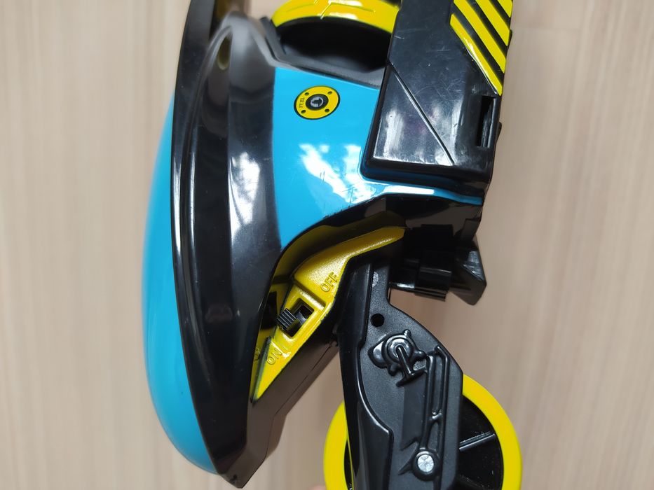 Мотоцикл з пультом керування Maisto (1:24) Cyklone 360