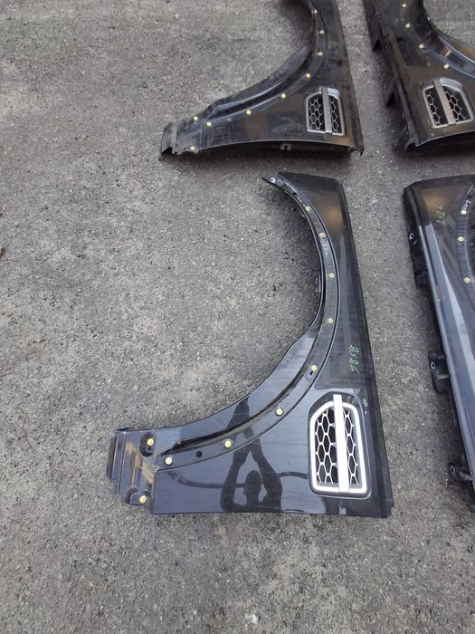 Крила передні Land rover discovery 4