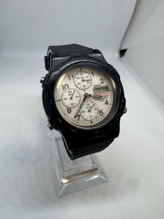 Zegarek Casio MWA-10 moduł 1325 analog chronograf Vintage sprawny