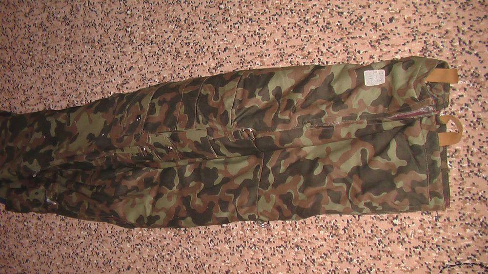 Комбинезон зимний теплый (камуфляж ) для летного состава.