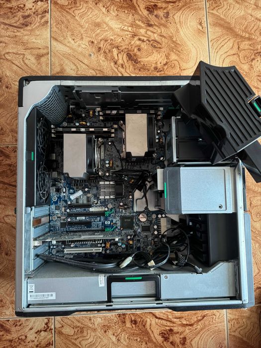 Workstation PC HP Z600 - 2x Xeon X5640 32GB