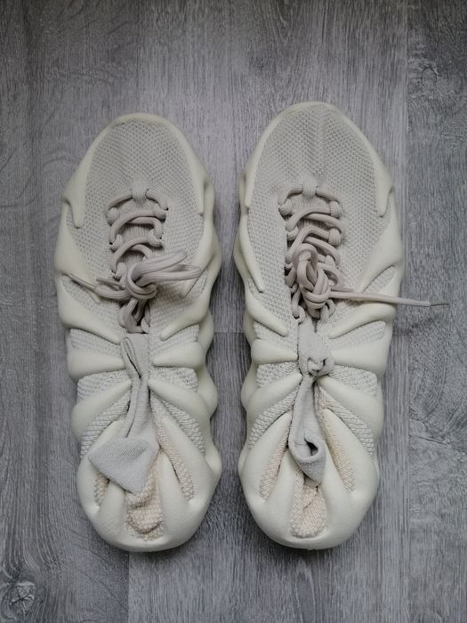 Кросівки нові Adidas Yeezy