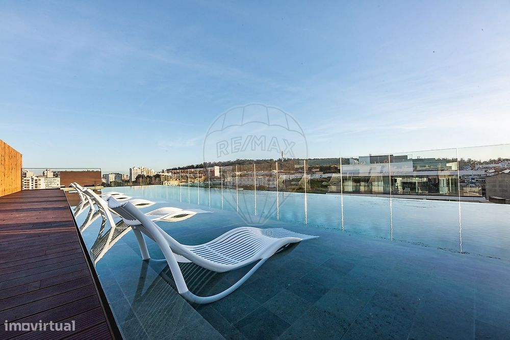 Apartamento T4 para arrendamento