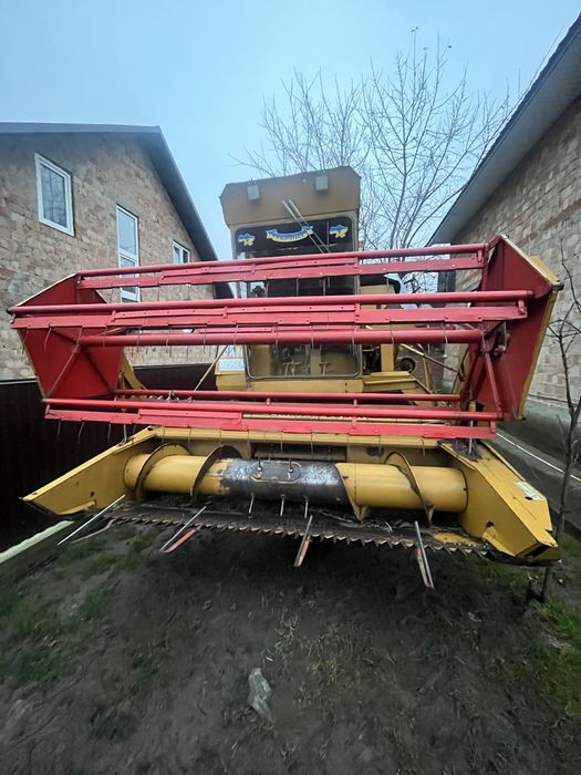 Зерновий комбайн Sampo 500