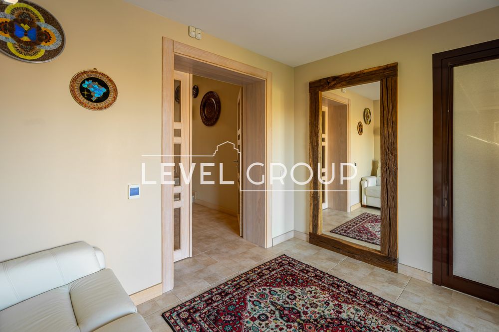 Vip!  Продаж будинку, c.Зазим'є , 315 кв.м з дизайнерським ремонтом