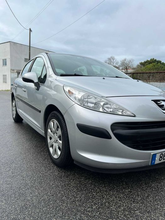 Peugeot 207 1.4 Gasolina RESERVADO