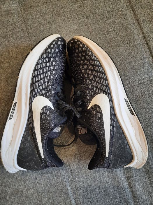 Кросівки Nike zoom pegasus, 39 р.