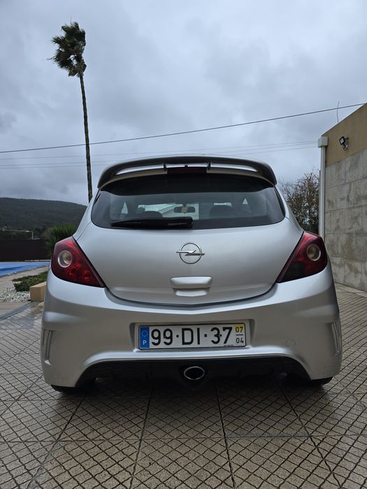 Parachoques traseiro Corsa D OPC