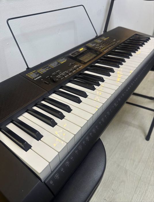 Синтезатор casio