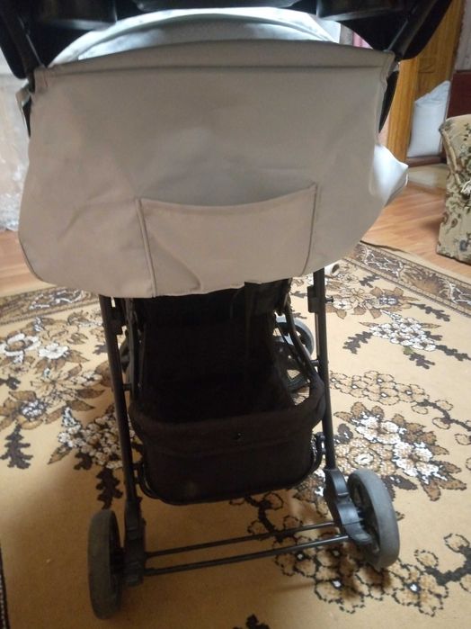Продам зручну коляску
