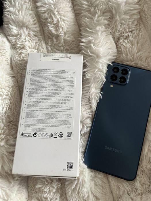 telefon samsung galaxy m33 5G, w bardzo dobrym stanie