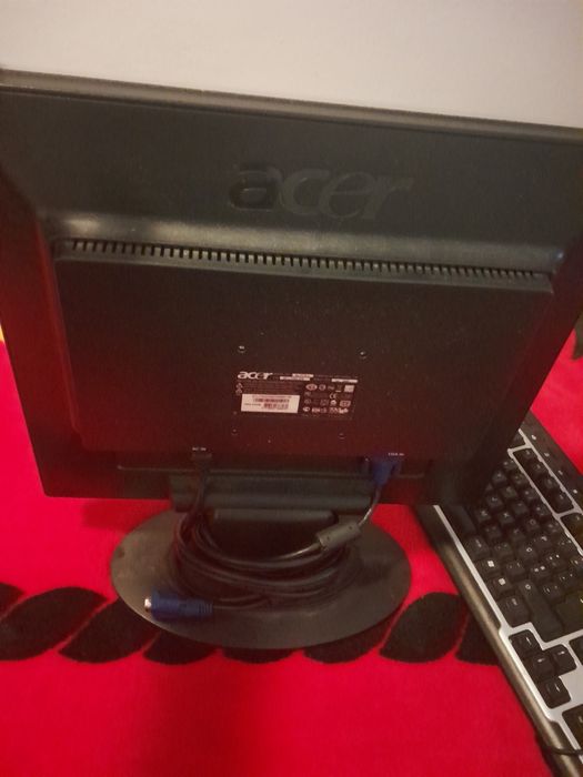 Vendo ecra acer bom estado