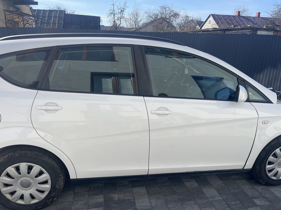 Двері seat altea дверка seat altea XL сеат альтеа толедо 3 tolledo 3