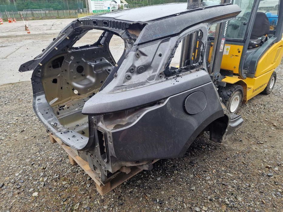 Четверть крыло кузов Range Rover Velar L560 разборка