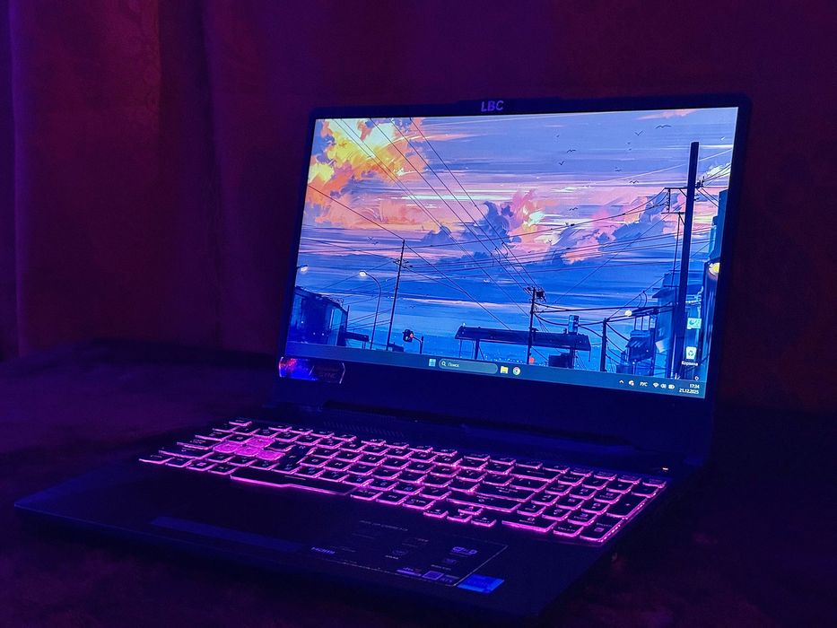 Tuf gaming f15. i5-11400H 16GB RAM GeForce RTX3050. laptop gamingowy