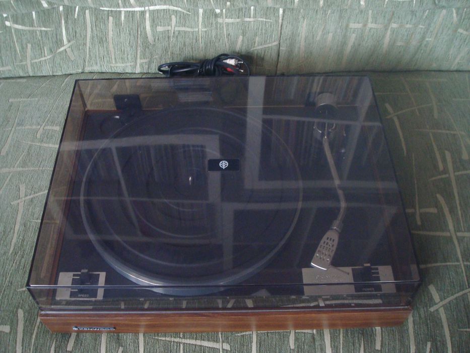 Продам проигрыватель пластинок Kenwood