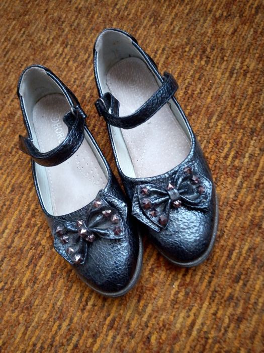 Лот Детская обувь в школу