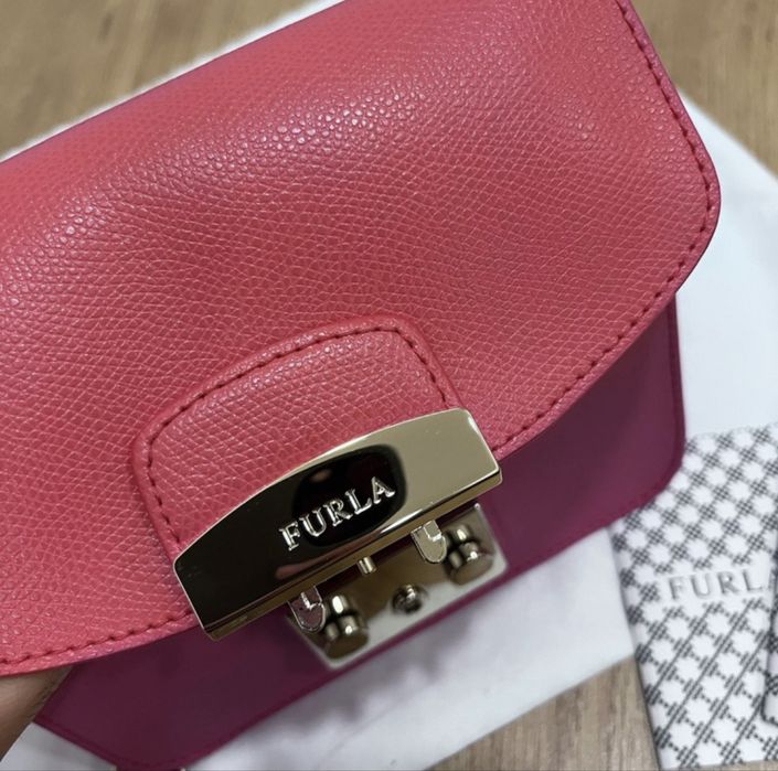 Mala furla como nova