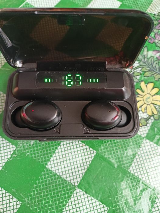 Продам Блютуз наушники