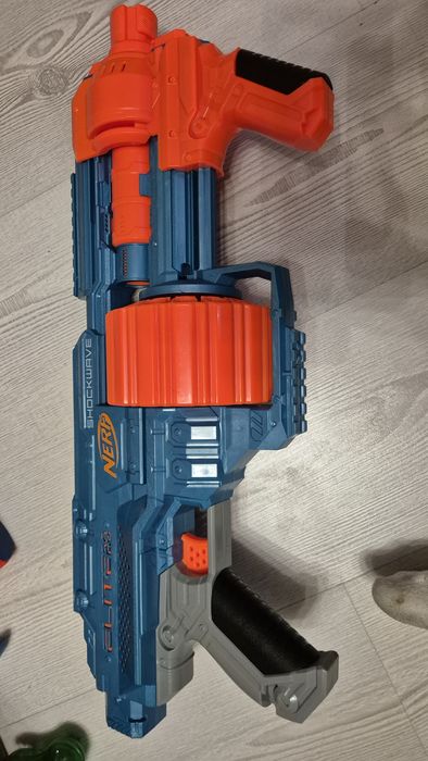 Nerf pistolety i inne