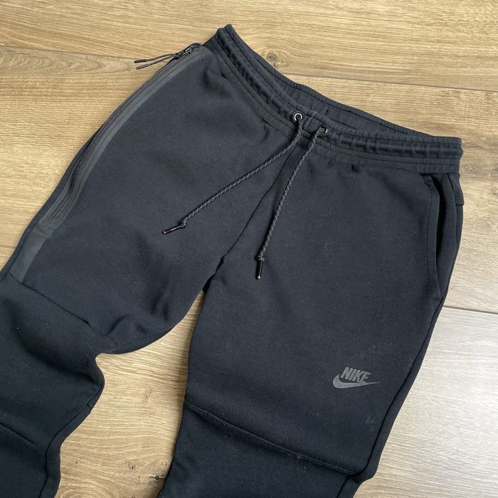 Спортивні штани Nike tech fleece