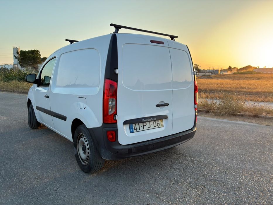 Mercedes-Benz Citan 1.5 CDI (2014) – Pronta a Trabalhar! Fiável, Económica e com Ar Condicionado
