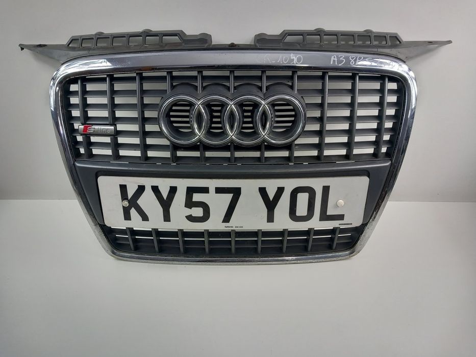 Audi A3 8P S-Line Atrapa Grill 8P4853651A