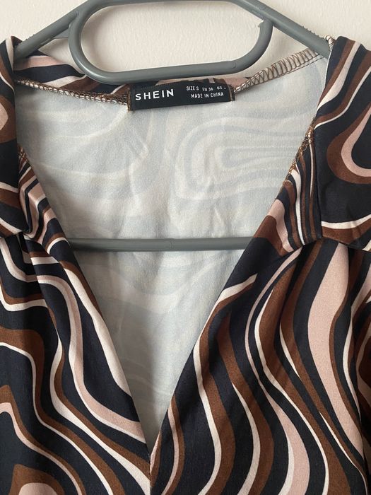 Vestido novo curto