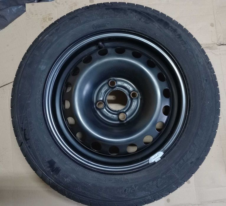 Komplet kół 165/70R14 81T / 5Jx14H2 ET35 / DOT2124