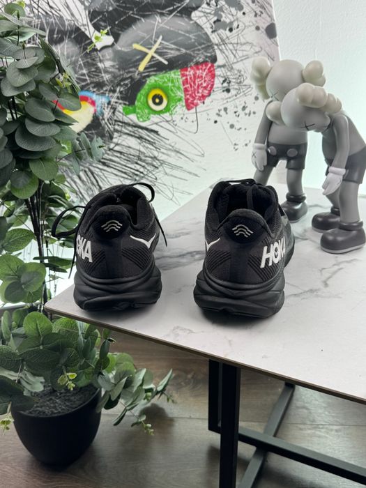Кросівки Hoka Clifton 9 48 розмір Е7775